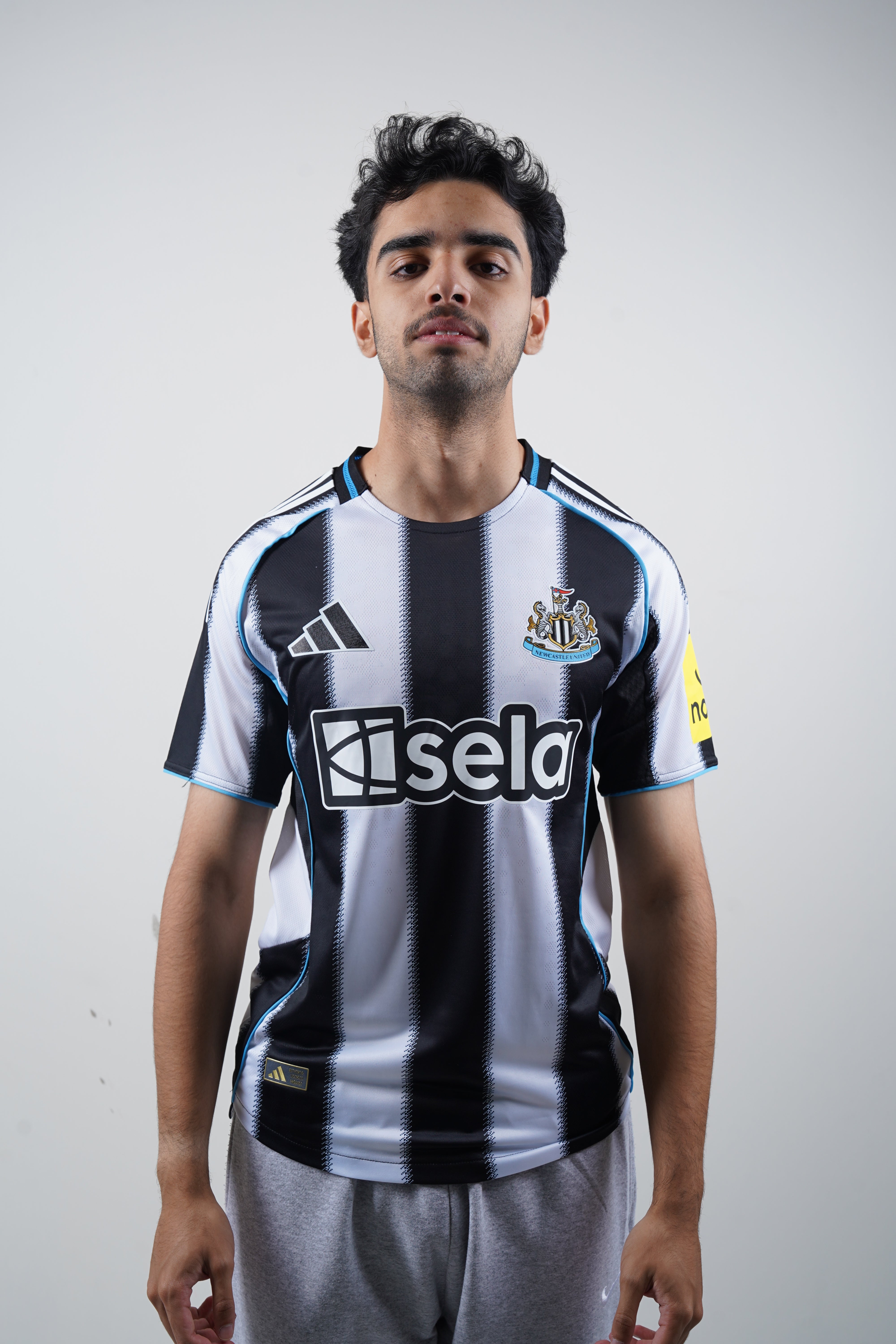 New Castle Home Jersey 25/26