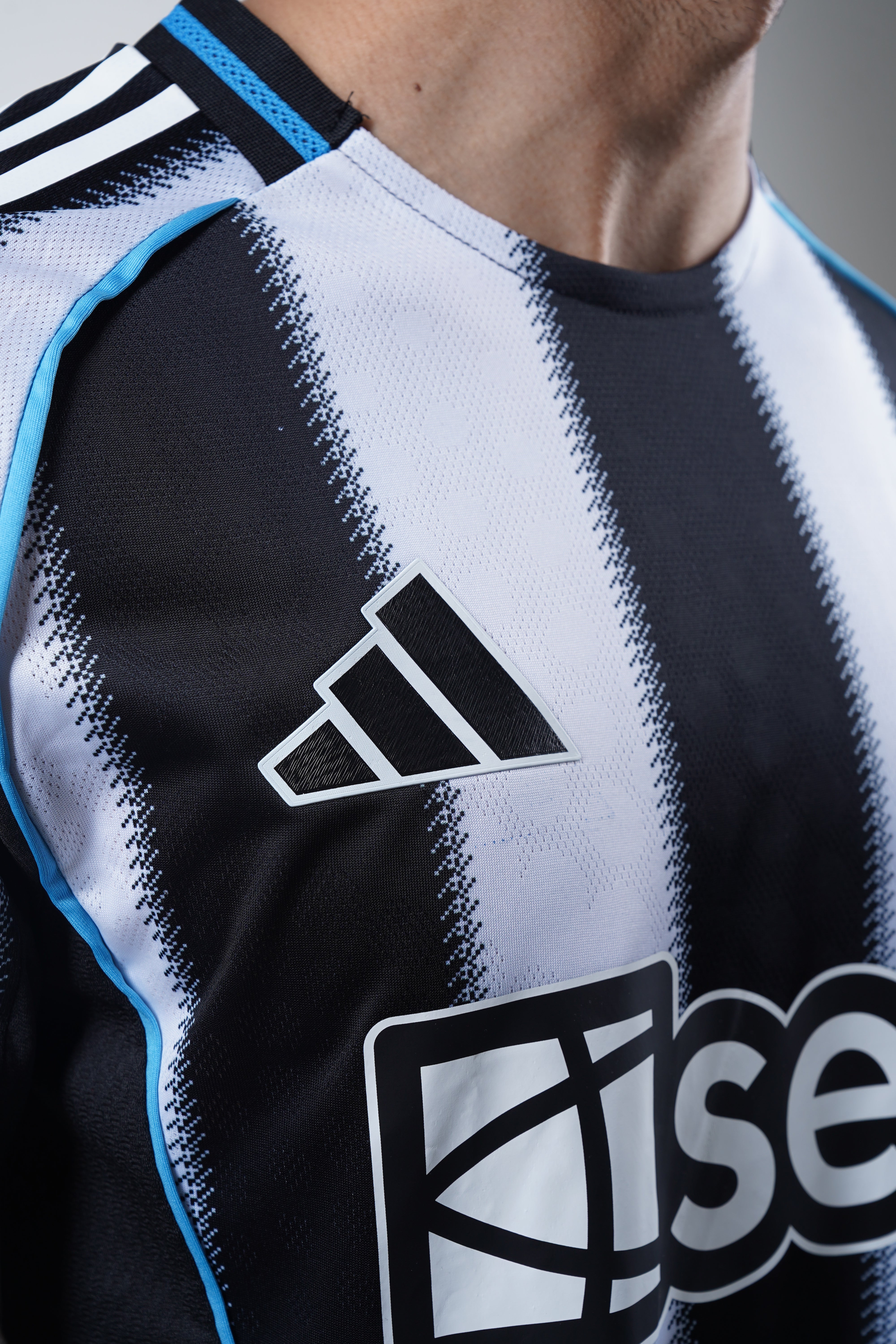 New Castle Home Jersey 25/26