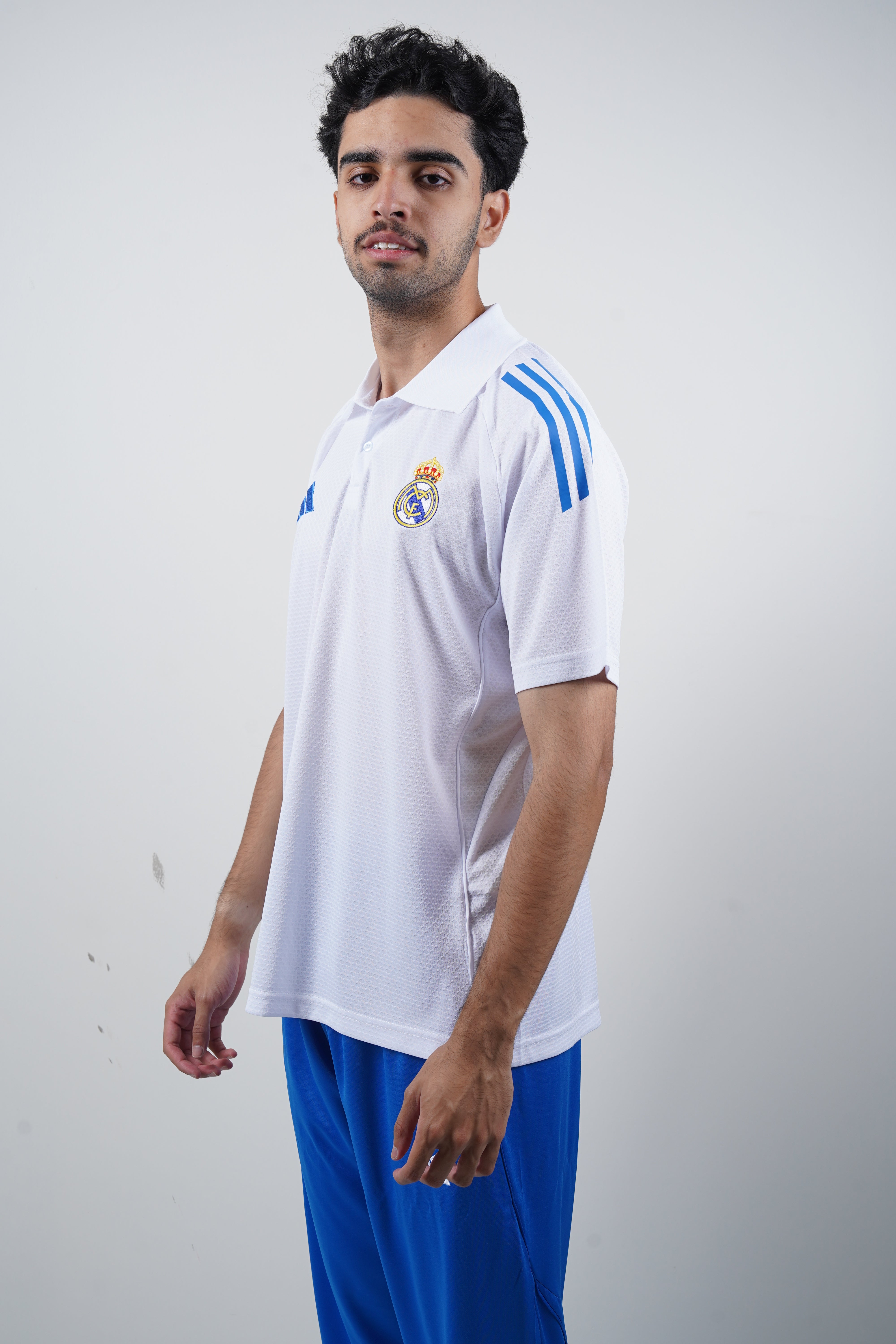 Real Madrid Tracksuit 25/26 Tshirt Version