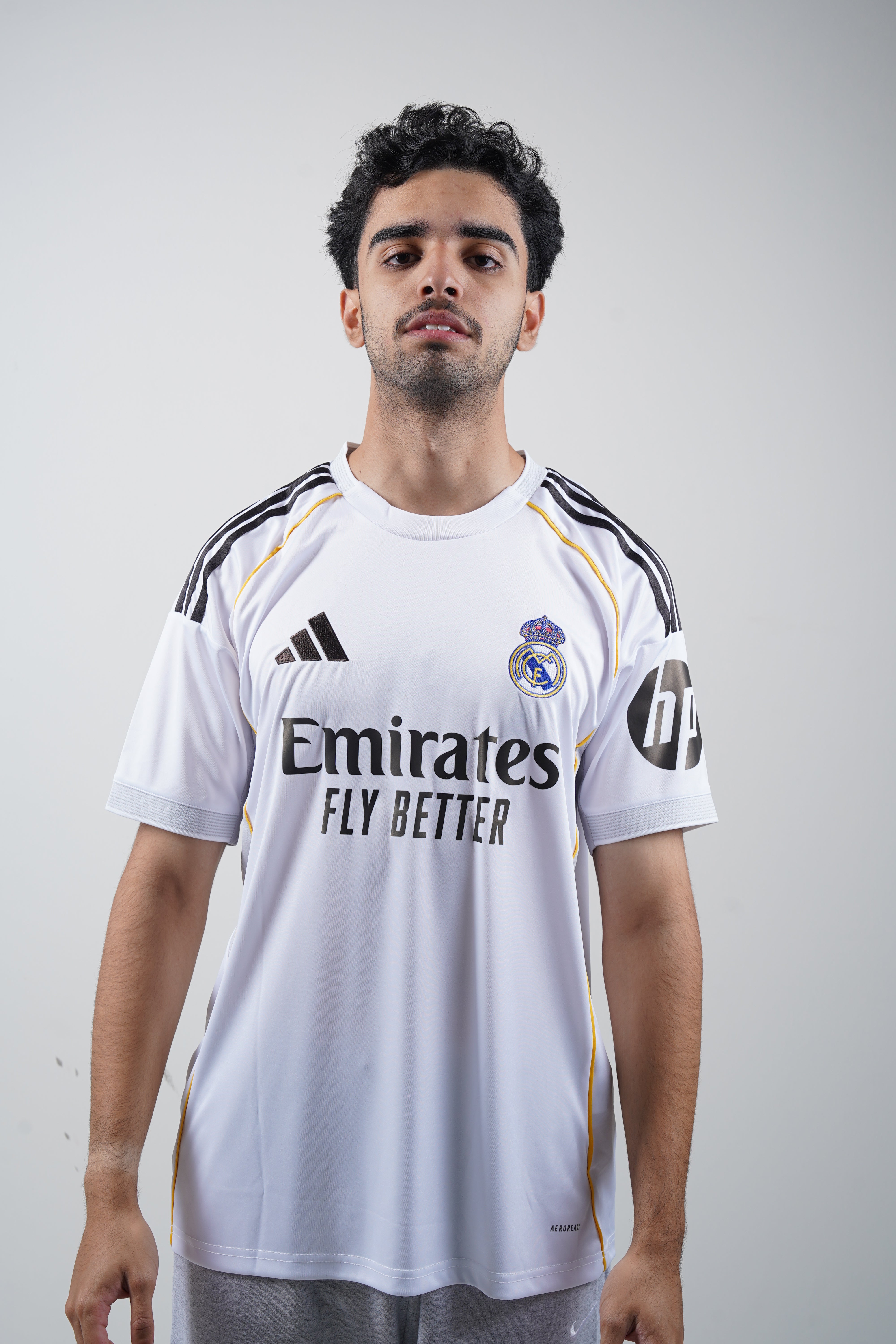 Real Madrid Home Jersey 25/26 Fan Version