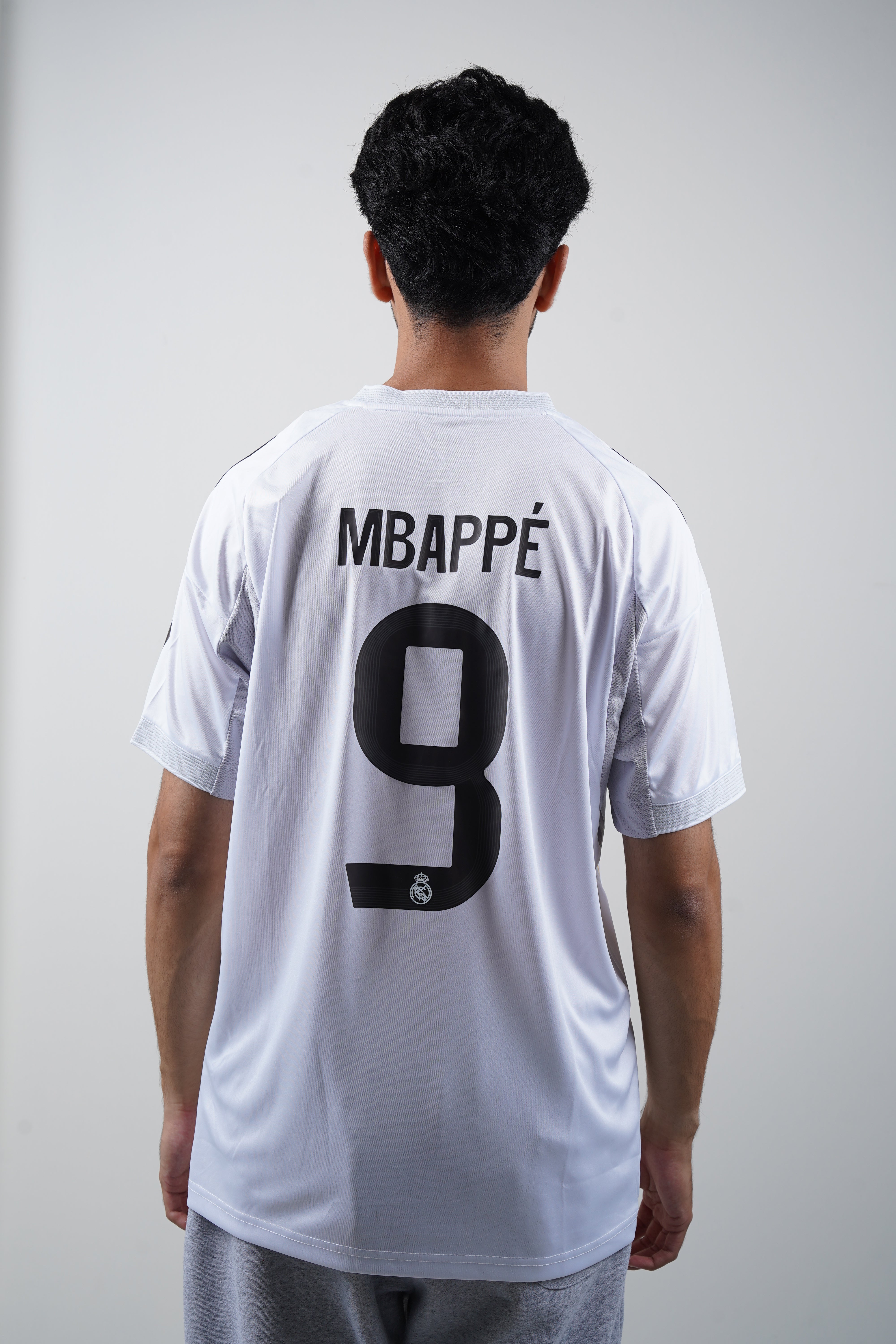 Real Madrid Home Jersey 25/26 Fan Version