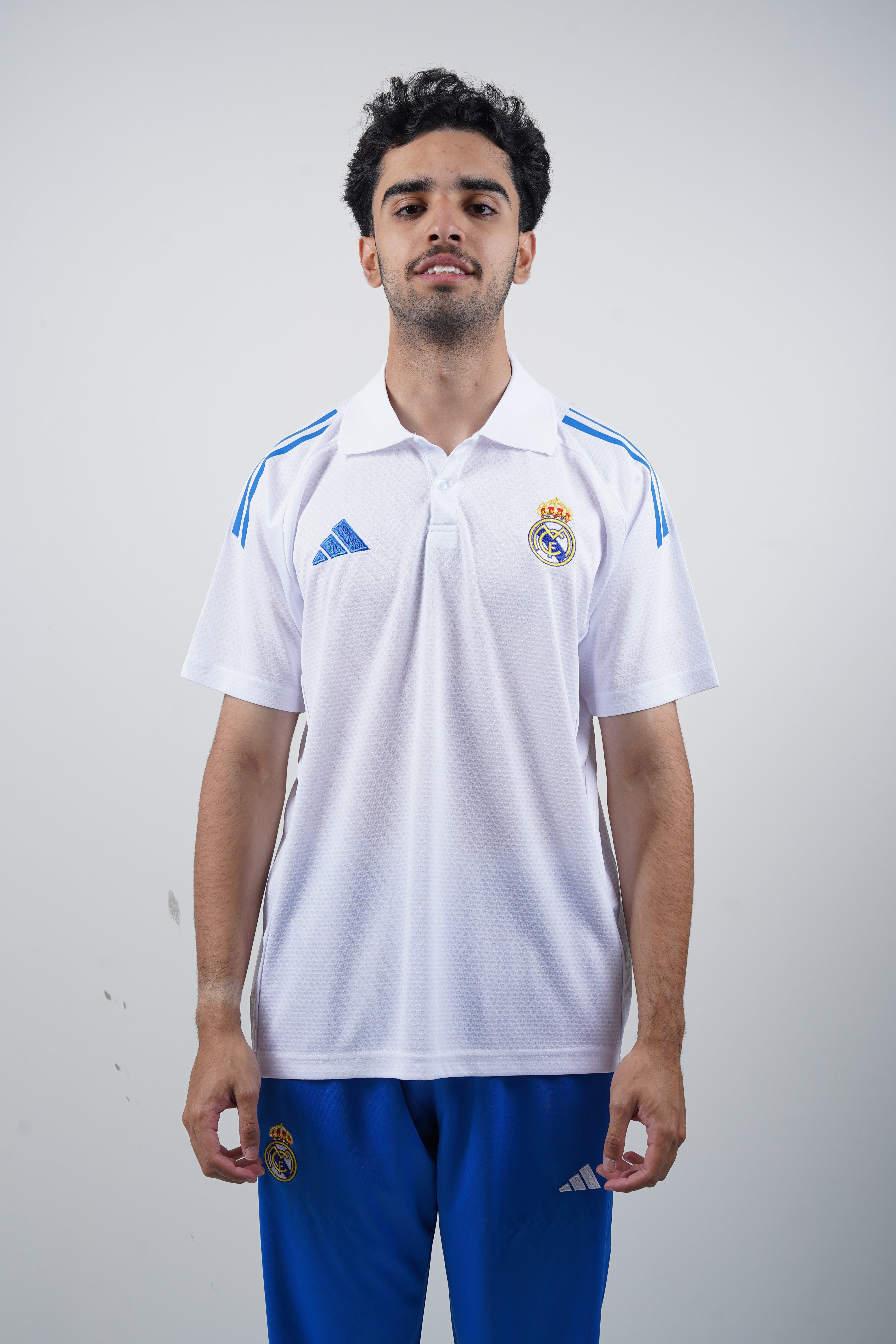 Real Madrid Tracksuit 25/26 Tshirt Version